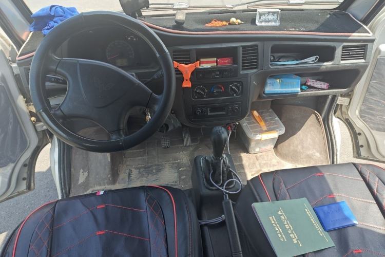 Used Wuling Zhiguang 2020 1.2L Practical Model China VI LSI Center Console