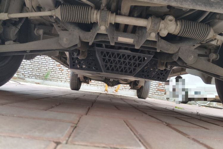 Used Wuling Zhiguang 2020 1.2L Practical Model China VI LSI Chassis Front