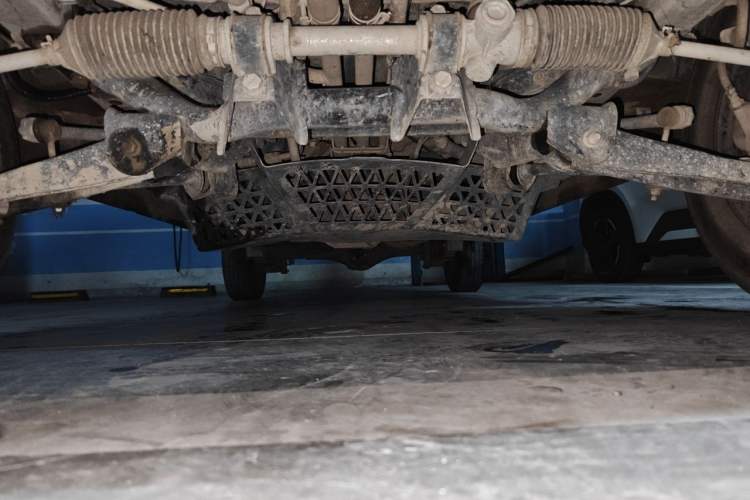 Used Wuling Zhiguang 2020 1.2L Practical Model China VI LSI Chassis Front