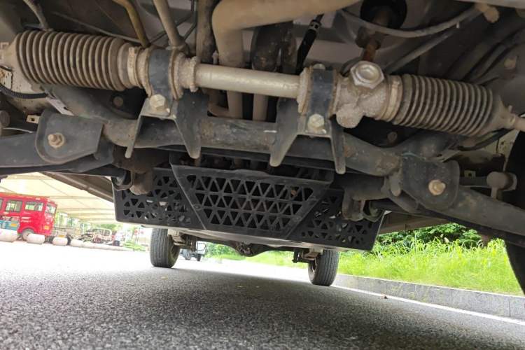 Used Wuling Zhiguang 2020 1.2L Practical Model China VI LSI Chassis Front