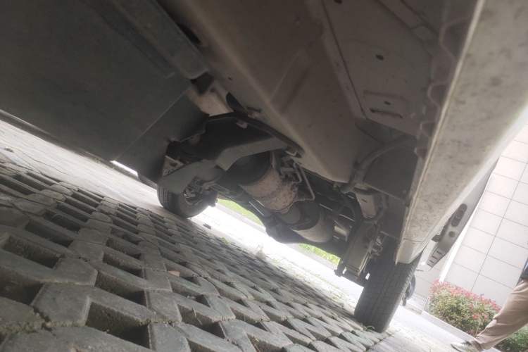 Used Wuling Zhiguang 2020 1.2L Practical Model China VI LSI Chassis Front Left