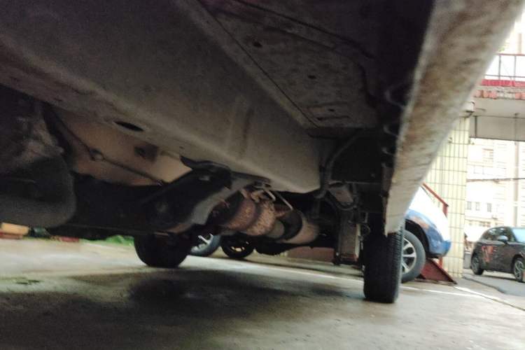 Used Wuling Zhiguang 2020 1.2L Practical Model China VI LSI Chassis Front Left