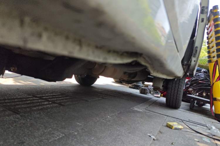 Used Wuling Zhiguang 2020 1.2L Practical Model China VI LSI Chassis Front Left
