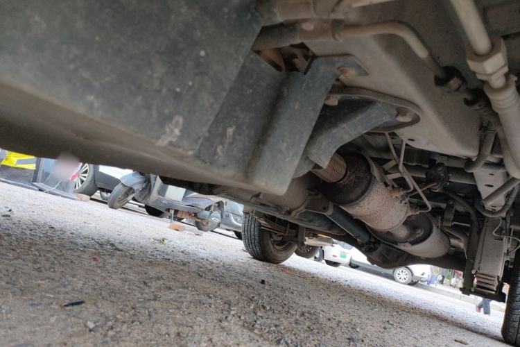 Used Wuling Zhiguang 2020 1.2L Practical Model China VI LSI Chassis Front Left