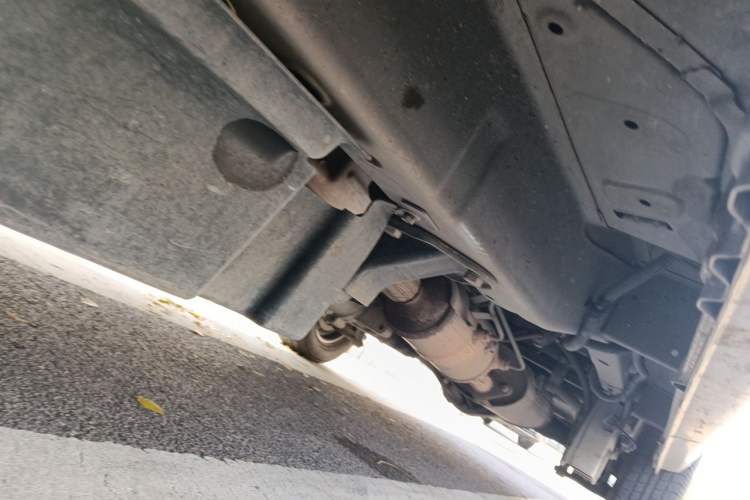 Used Wuling Zhiguang 2020 1.2L Practical Model China VI LSI Chassis Front Left