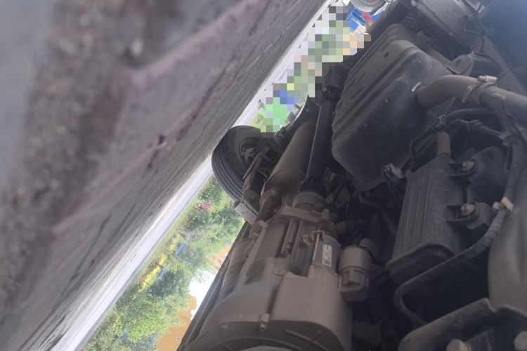 Used Wuling Zhiguang 2020 1.2L Practical Model China VI LSI Chassis Front Right