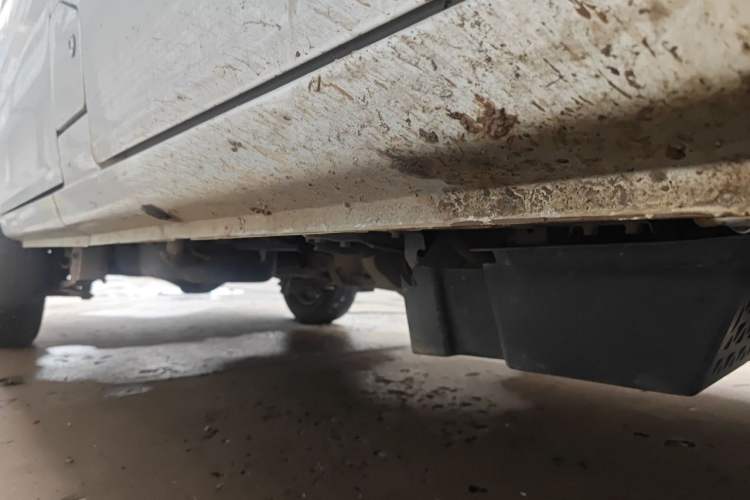 Used Wuling Zhiguang 2020 1.2L Practical Model China VI LSI Chassis Front Right