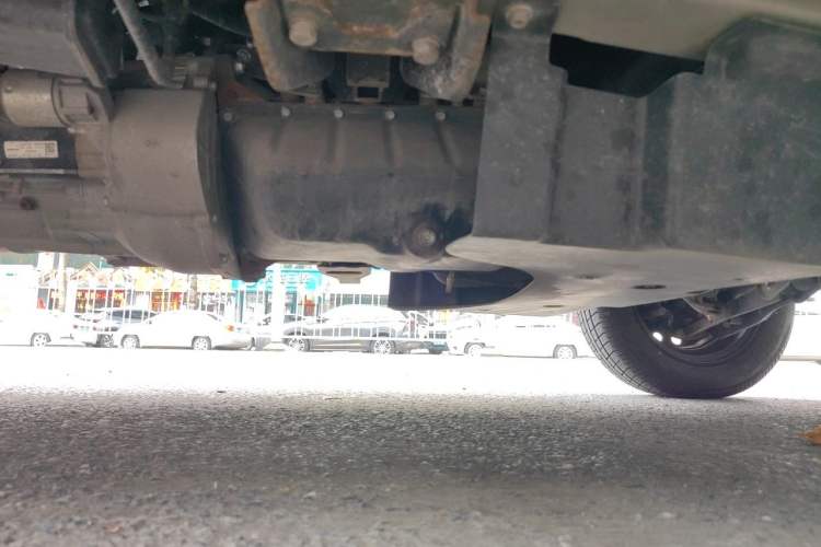 Used Wuling Zhiguang 2020 1.2L Practical Model China VI LSI Chassis Front Right