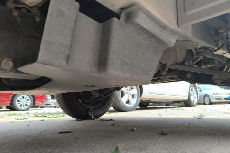 Used Wuling Zhiguang 2020 1.2L Practical Model China VI LSI Chassis Front Right