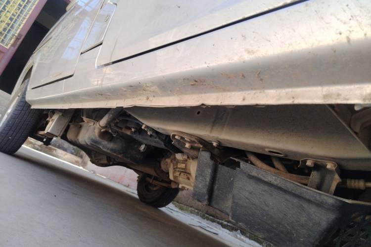 Used Wuling Zhiguang 2020 1.2L Practical Model China VI LSI Chassis Front Right