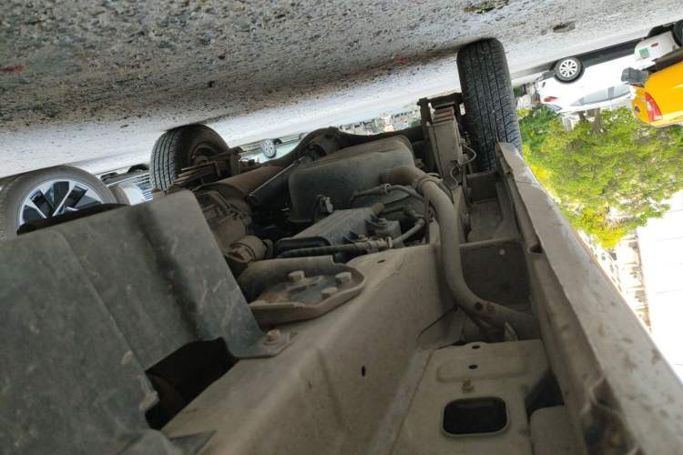 Used Wuling Zhiguang 2020 1.2L Practical Model China VI LSI Chassis Front Right