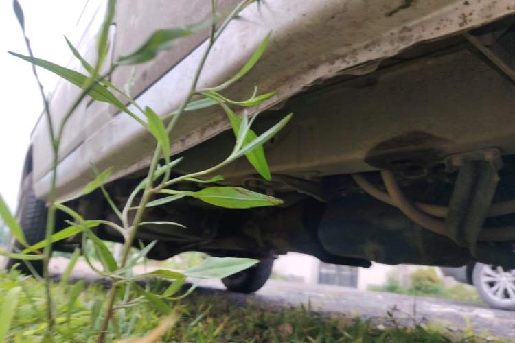 Used Wuling Zhiguang 2020 1.2L Practical Model China VI LSI Chassis Front Right