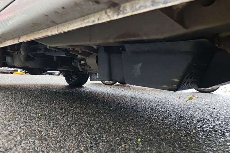 Used Wuling Zhiguang 2020 1.2L Practical Model China VI LSI Chassis Front Right