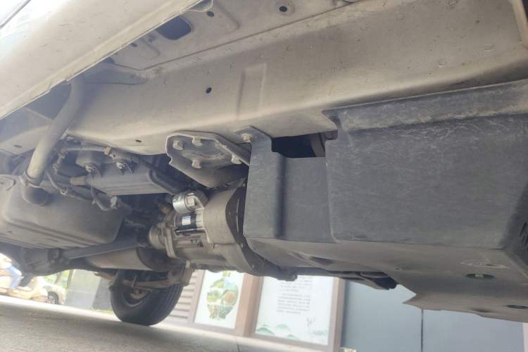 Used Wuling Zhiguang 2020 1.2L Practical Model China VI LSI Chassis Front Right