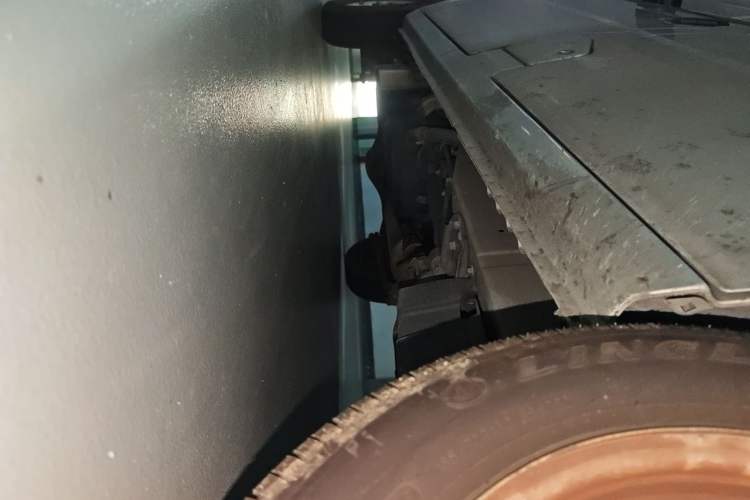 Used Wuling Zhiguang 2020 1.2L Practical Model China VI LSI Chassis Front Right