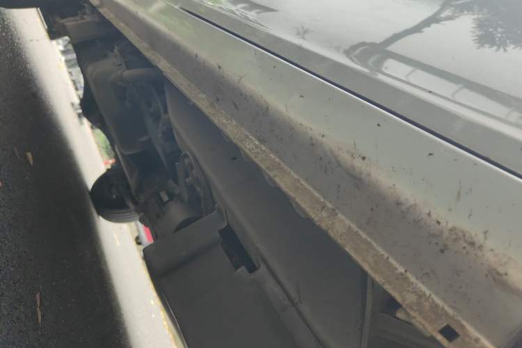 Used Wuling Zhiguang 2020 1.2L Practical Model China VI LSI Chassis Front Right