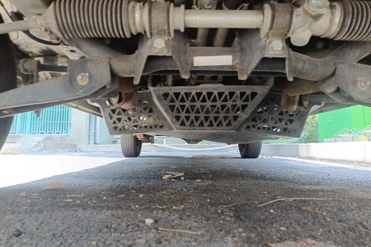 Used Wuling Zhiguang 2020 1.2L Practical Model China VI LSI Chassis Front