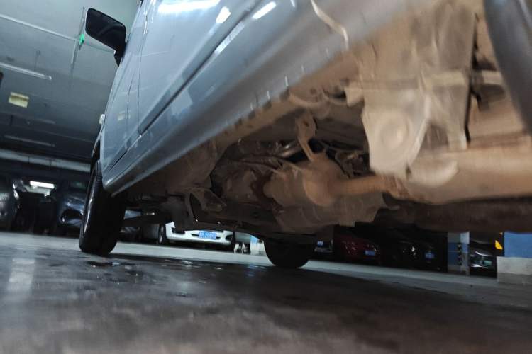 Used Wuling Zhiguang 2020 1.2L Practical Model China VI LSI Chassis Rear Left
