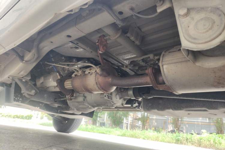 Used Wuling Zhiguang 2020 1.2L Practical Model China VI LSI Chassis Rear Left
