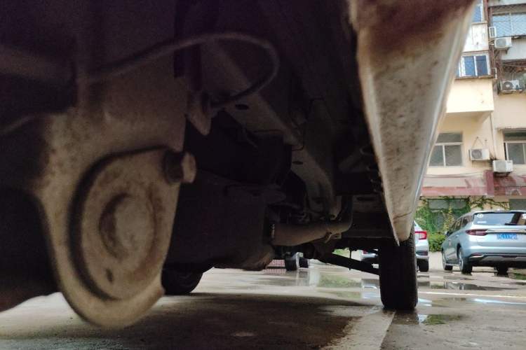 Used Wuling Zhiguang 2020 1.2L Practical Model China VI LSI Chassis Rear Right