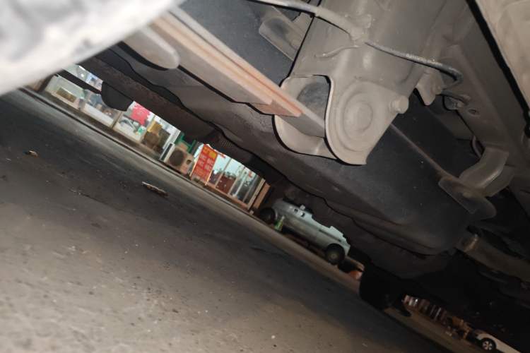 Used Wuling Zhiguang 2020 1.2L Practical Model China VI LSI Chassis Rear Right
