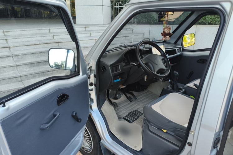Used Wuling Zhiguang 2020 1.2L Practical Model China VI LSI Driver Seat