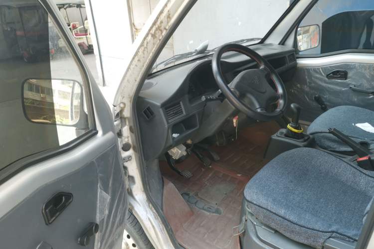 Used Wuling Zhiguang 2020 1.2L Practical Model China VI LSI Driver Seat