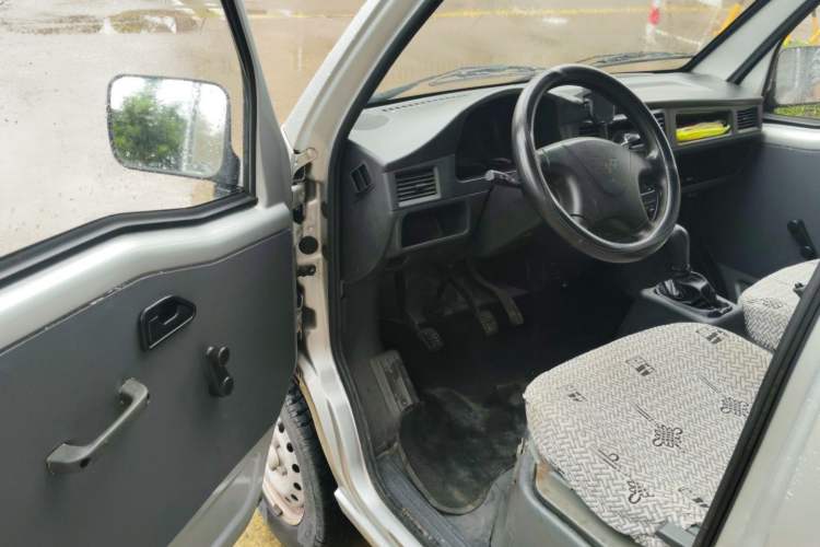 Used Wuling Zhiguang 2020 1.2L Practical Model China VI LSI Driver Seat