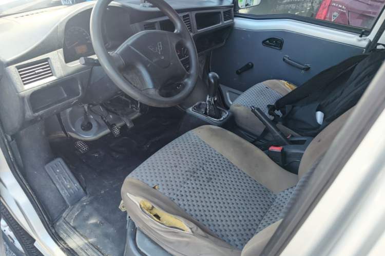 Used Wuling Zhiguang 2020 1.2L Practical Model China VI LSI Driver Seat