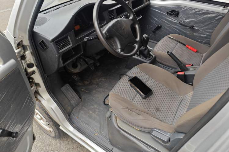 Used Wuling Zhiguang 2020 1.2L Practical Model China VI LSI Driver Seat
