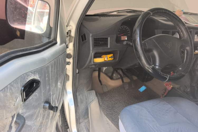 Used Wuling Zhiguang 2020 1.2L Practical Model China VI LSI Driver Seat