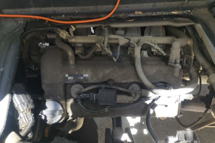 Used Wuling Zhiguang 2020 1.2L Practical Model China VI LSI Engine Bay