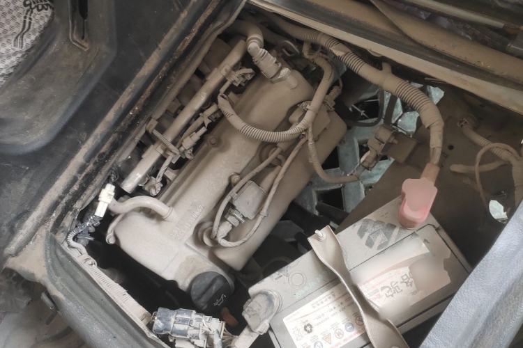 Used Wuling Zhiguang 2020 1.2L Practical Model China VI LSI Engine Bay