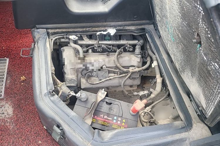 Used Wuling Zhiguang 2020 1.2L Practical Model China VI LSI Engine Bay