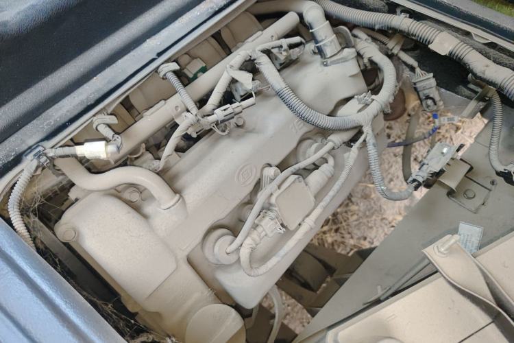 Used Wuling Zhiguang 2020 1.2L Practical Model China VI LSI Engine Bay