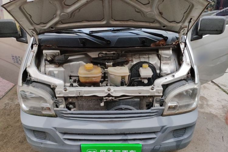 Used Wuling Zhiguang 2020 1.2L Practical Model China VI LSI Engine Bay