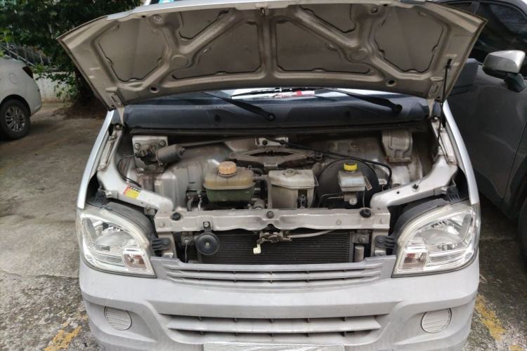 Used Wuling Zhiguang 2020 1.2L Practical Model China VI LSI Engine Bay