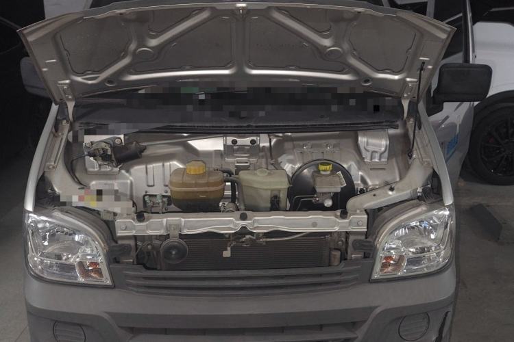 Used Wuling Zhiguang 2020 1.2L Practical Model China VI LSI Engine Bay