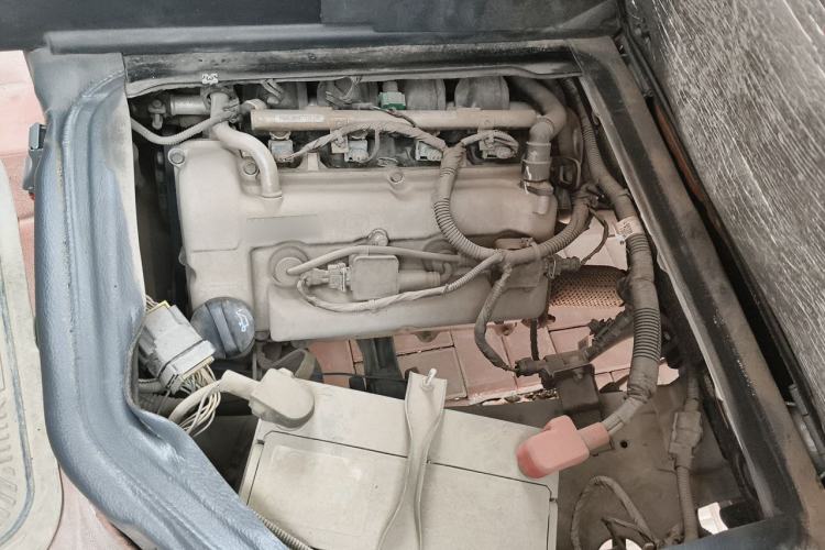 Used Wuling Zhiguang 2020 1.2L Practical Model China VI LSI Engine Bay