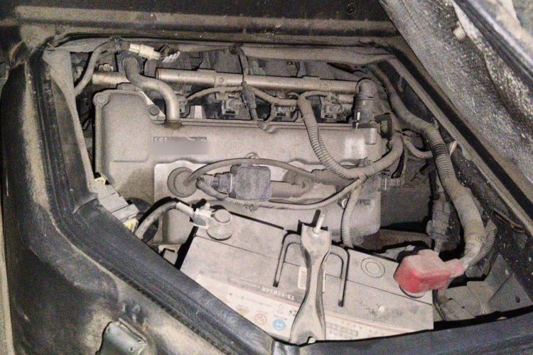 Used Wuling Zhiguang 2020 1.2L Practical Model China VI LSI Engine Bay