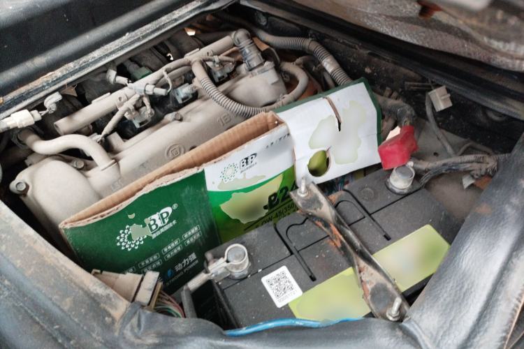 Used Wuling Zhiguang 2020 1.2L Practical Model China VI LSI Engine Bay