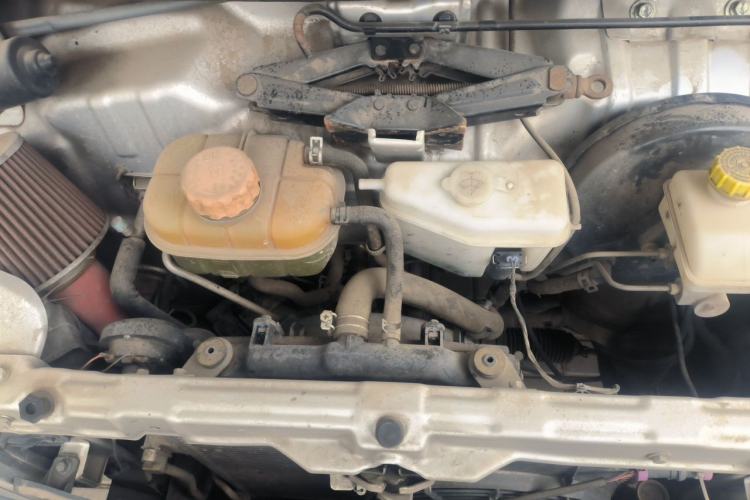 Used Wuling Zhiguang 2020 1.2L Practical Model China VI LSI Engine Bay