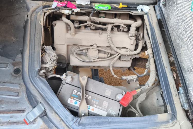 Used Wuling Zhiguang 2020 1.2L Practical Model China VI LSI Engine Bay