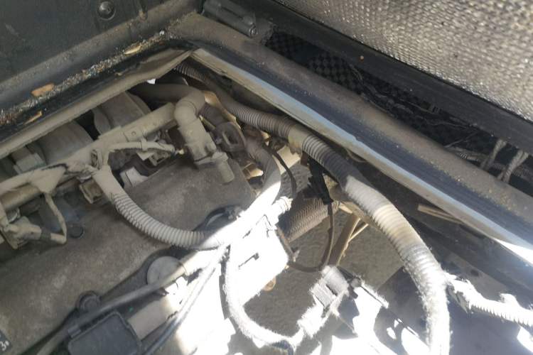 Used Wuling Zhiguang 2020 1.2L Practical Model China VI LSI Engine Bay Left