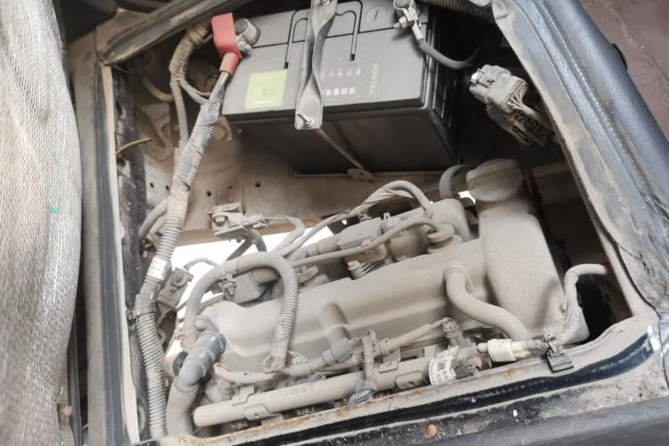 Used Wuling Zhiguang 2020 1.2L Practical Model China VI LSI Engine Bay Left