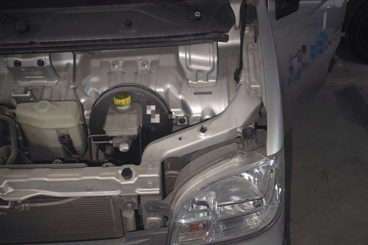 Used Wuling Zhiguang 2020 1.2L Practical Model China VI LSI Engine Bay Left