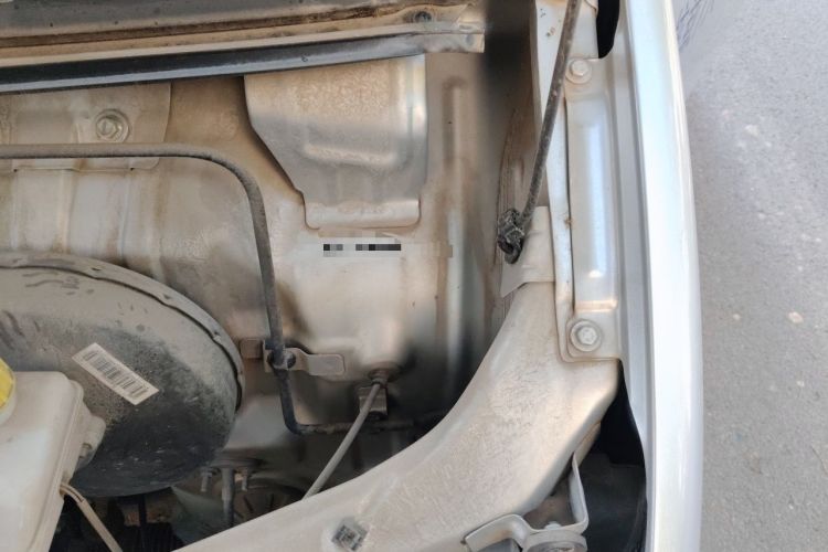 Used Wuling Zhiguang 2020 1.2L Practical Model China VI LSI Engine Bay Left