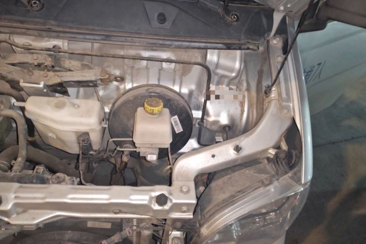 Used Wuling Zhiguang 2020 1.2L Practical Model China VI LSI Engine Bay Left