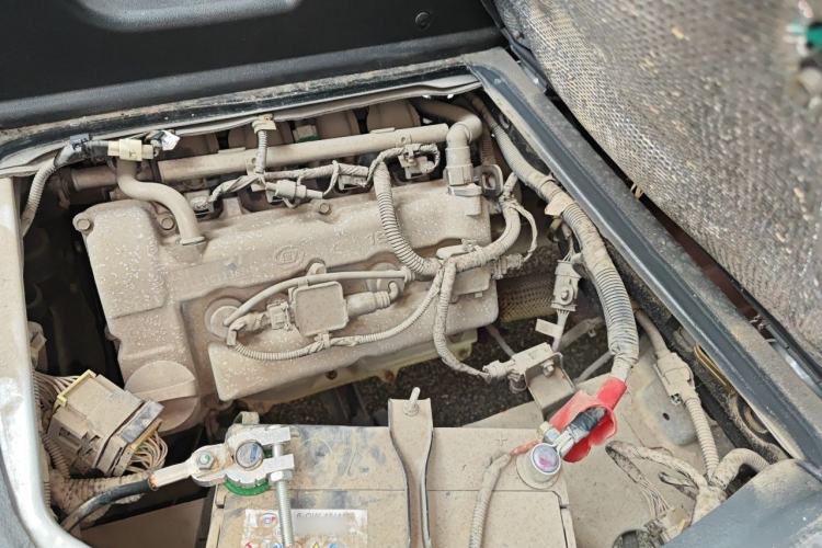 Used Wuling Zhiguang 2020 1.2L Practical Model China VI LSI Engine Bay Left