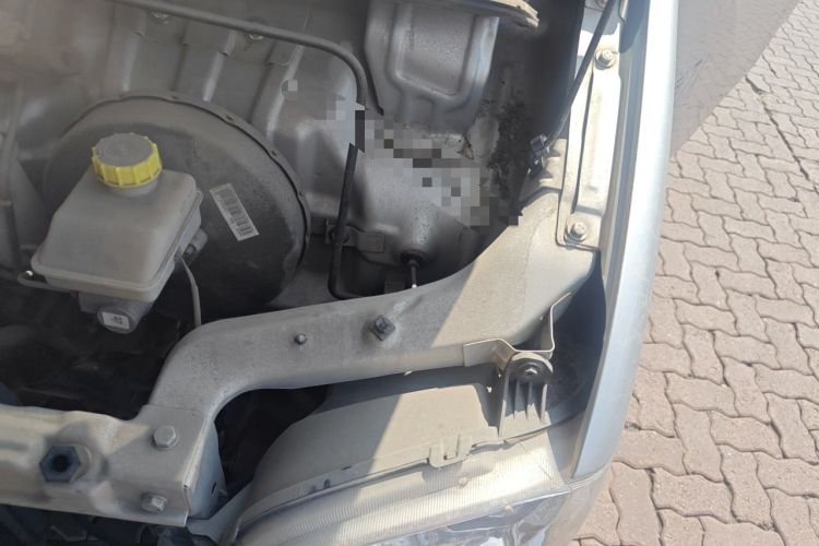 Used Wuling Zhiguang 2020 1.2L Practical Model China VI LSI Engine Bay Left